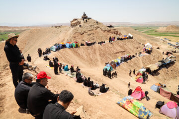 تعزیه عصر عاشورا در روستای رجعین