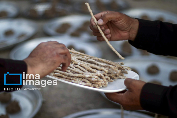 مراسم سنتی شمع گردانی روستای بهدان خراسان جنوبی