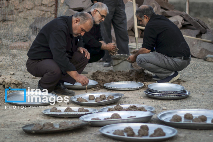 مراسم سنتی شمع گردانی روستای بهدان خراسان جنوبی