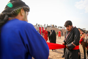 Iran : rituel de Ta'ziyeh dans le village Sahra Roud de Fasa au sud