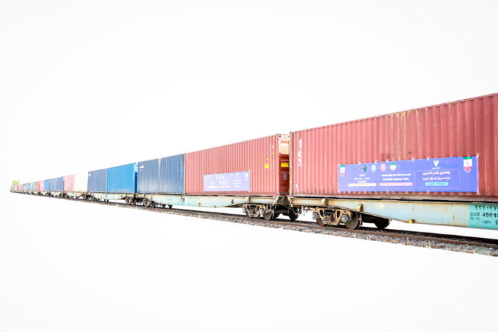 سهم ۱۲ درصدی راهآهن از جابجایی بار/ لرستان مرکز ترانزیت ریلی میشود؟