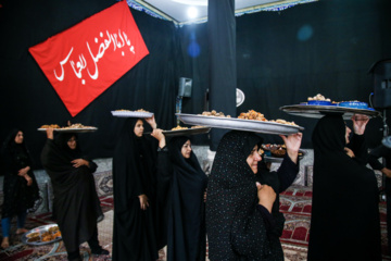 Cérémonies traditionnelles de deuil de Muharram, rituels à Kāchān 