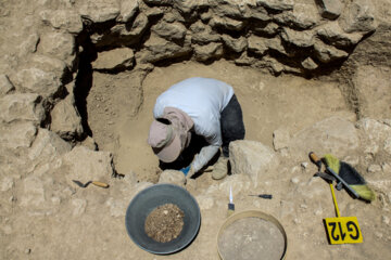 کاوش‌های باستان شناسان در گورستان قلایچی بوکان