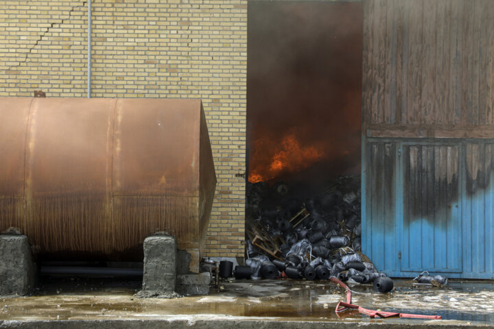 عامل آتش زدن یک کارخانه در اصفهان دستگیر شد