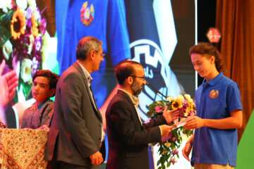 Remise des prix et clôture de la 54ème édition des olympiades internationales de physique à Ispahan