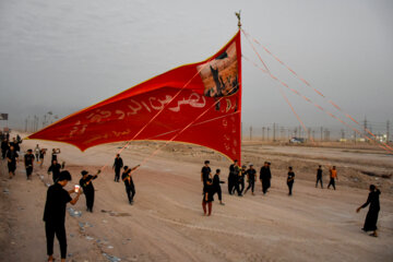 Marche d'Arbaeen sur la route Basra-Karbala