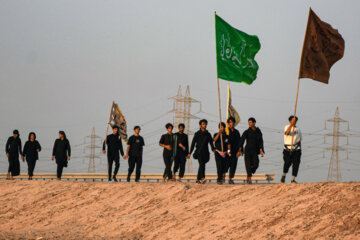 Marche d'Arbaeen sur la route Basra-Karbala