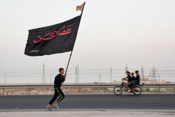 Marche d'Arbaeen sur la route Basra-Karbala