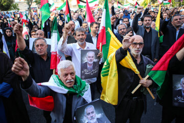 Manifestation à Téhéran après l'assassinat d'Ismaïl Haniyeh