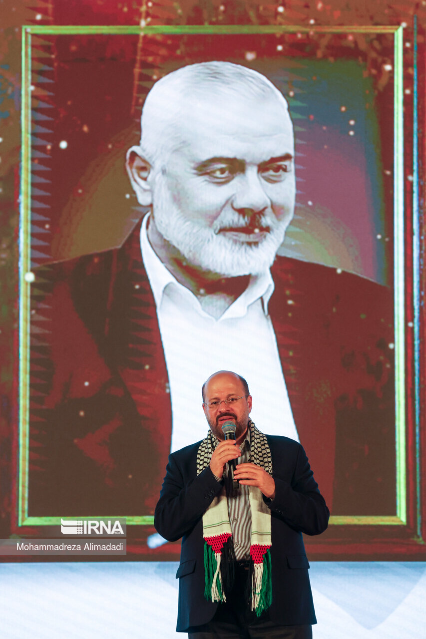 سخنرانی«خالد قدومی» نمایندهی جنبش مقاومت اسلامی فلسطین (حماس) در ایران در سوگواره آیینی «محرم شهر»