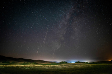 Bellísima lluvia de meteoros de las Perseidas de 2024