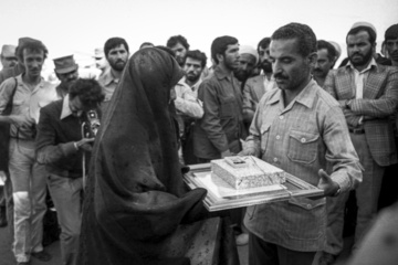 «محمدعلی رجایی» - بازدید نخست وزير از غرب كشور- ۱۳۵۹