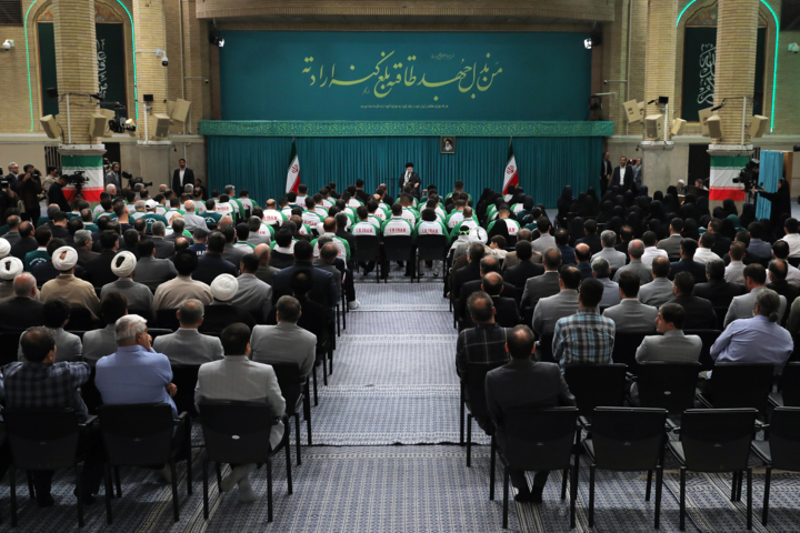 حجاب، اخلاق و هویت ایرانی؛ سه گانه توصیههای رهبر شهید به ورزشکاران