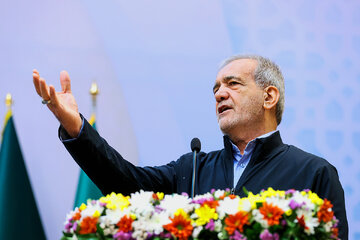 رئیس جمهور: وحدت و انسجام ما مسلمانان قدرتمان را افزایش میدهد