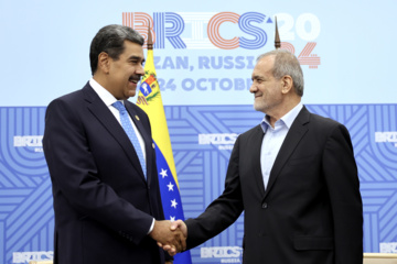 Reuniones del presidente Pezeshkian al margen de la cumbre de los BRICS