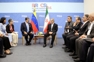 Reuniones del presidente Pezeshkian al margen de la cumbre de los BRICS