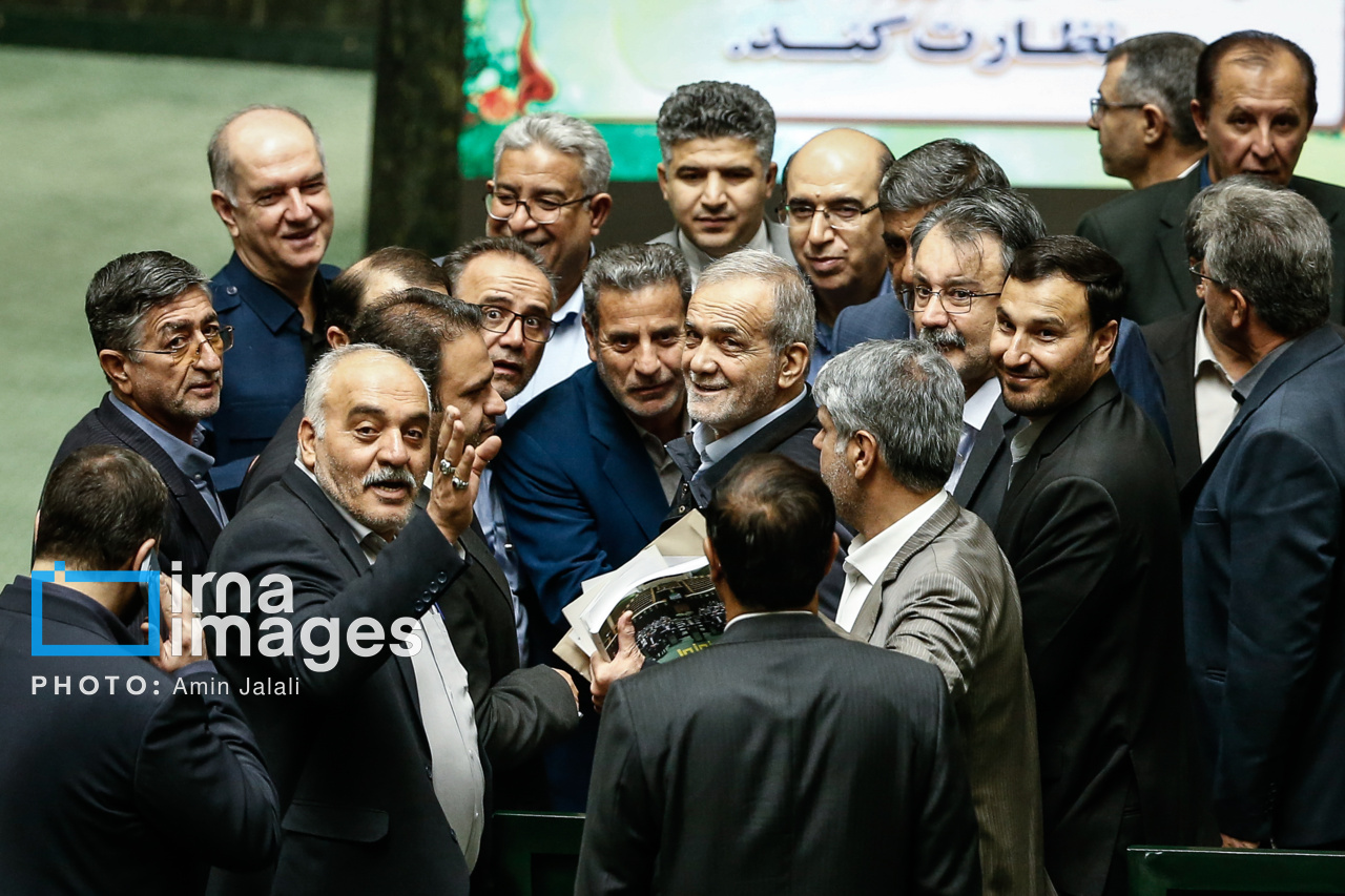 رئیس جمهور فردا به مجلس میرود رئیس جمهور فردا به مجلس میرود