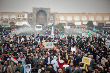 Las marchas del 13 de Aban en todo Irán