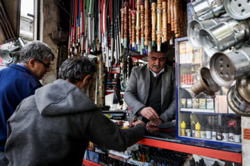 کسبه محله محمدیه در تهران