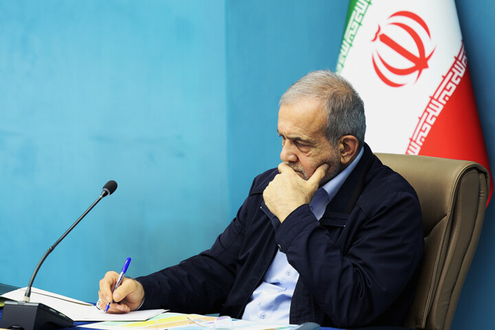 پزشکیان در پیامی درگذشت برادر عباس آخوندی را تسلیت گفت