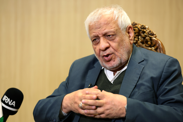 انسجام و همدلی قوا در شرایط کنونی ضروری است/ بهبود وضعیت احزاب در سال ۱۴۰۴