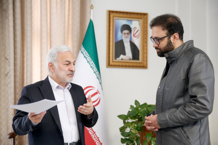 ۱۰۰ روز دیپلماسی کنسولی؛ از آزادی ۱۸۲ زندانی ایرانی تا تسهیل رفتوآمد هموطنان