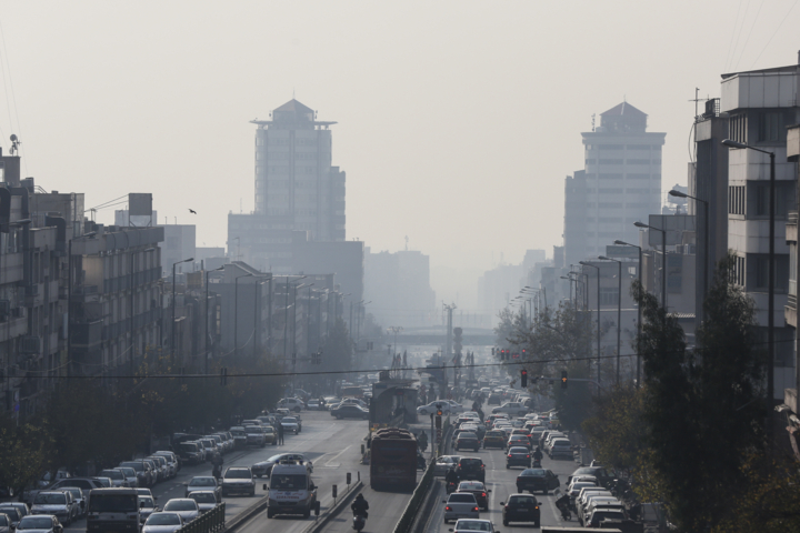 چرا در تابستان شاخص آلودگی تهران به ۴۰۰ رسیده؟