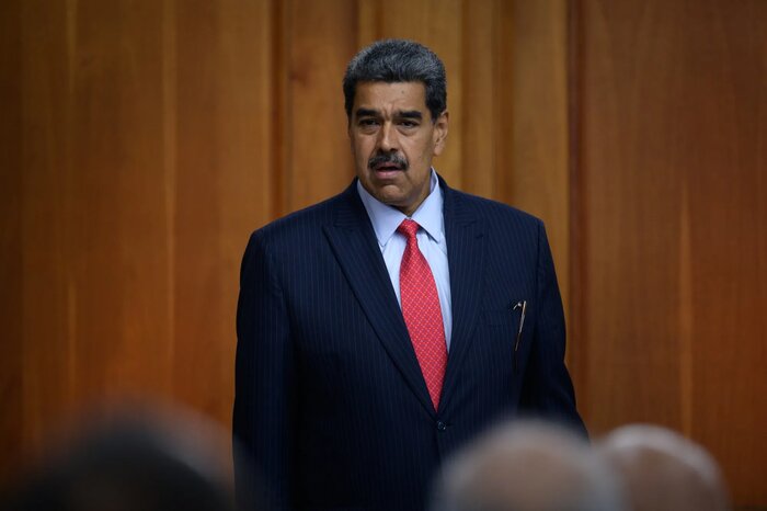 Maduro promete una preparación “permanente” para defender la democracia