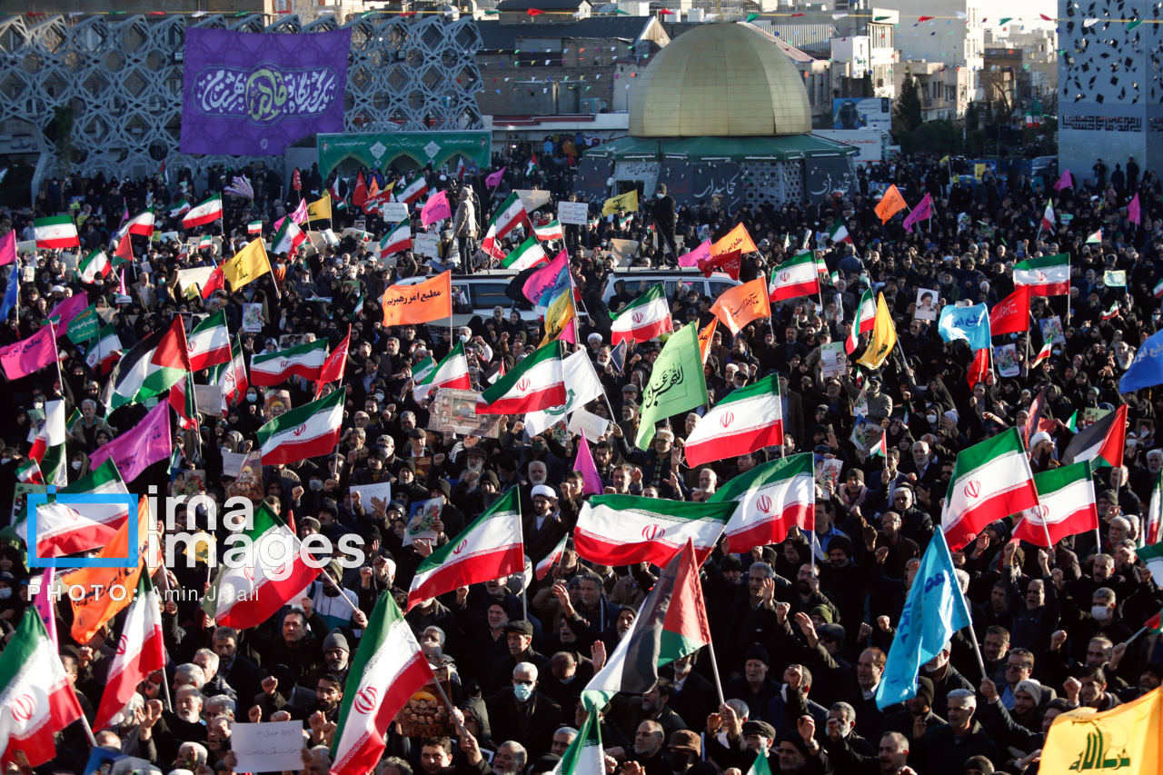 روایت مردمی که همیشه پای انقلابشان ایستادند