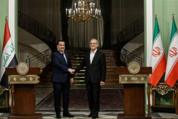 El presidente iraní recibe oficialmente al primer ministro de Irak