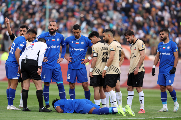 استقلال و پرسپولیس در وضعیت قرمز؛ تراکتور و سپاهان در وضعیت سبز