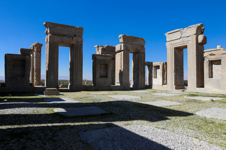 ویژهبرنامههای تلویزیون برای معرفی جذابیتهای استان فارس