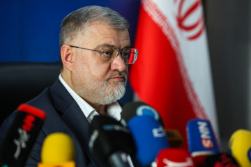 استاندار: بیش از ۵۰ درصد از سطح کشت گلخانه‌ای کشور مختص استان تهران است
