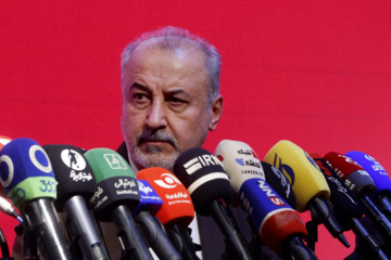مخالفت کنسرسیوم بانک‌ها با استعفای درویش؛ مدیرعامل پرسپولیس به کار خود ادامه می‌دهد؟