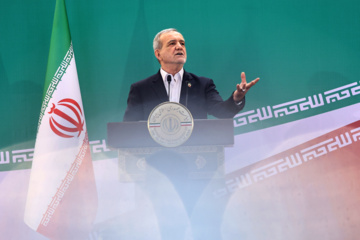 پزشکیان:با اتکا به توانمندی متخصصان،موفقیت دست یافتنی است/ جنگ به نفع هیچکس نیست