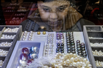 Retour en image de la 16ᵉ exposition de l'or, de l'argent, des bijoux, tenue à Téhéran, capitale iranienne 