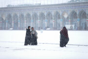 قم میں برفباری