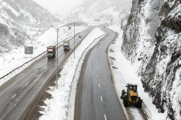 بارش برف و کولاک مناطق کوهستانی اصفهان را فرا می‌گیرد