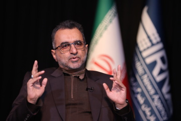 با خط قرمزها کمی شوخی کردیم (بخش ۱)