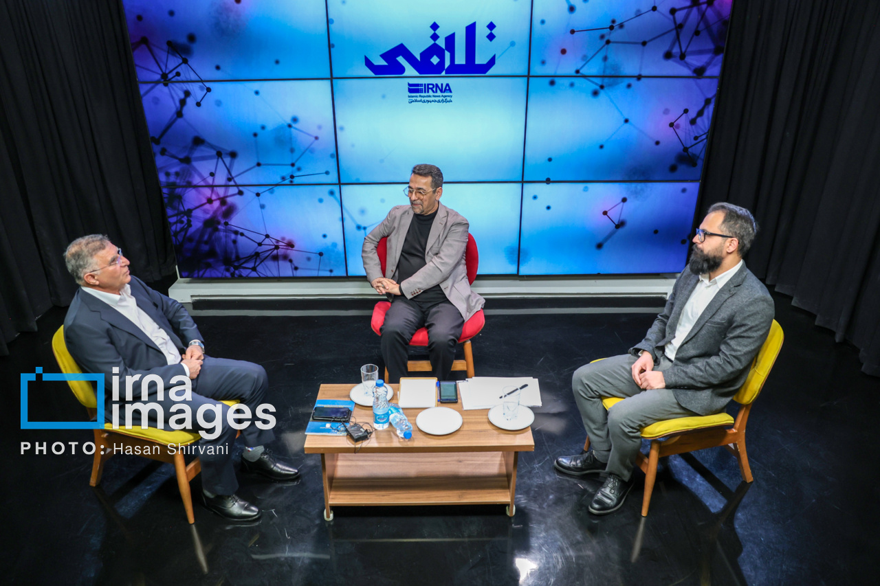 بخش نخست میزگرد واکاوی ناهنجاری‌های فرهنگ هواداری ورزشی هوادار، فوتبال را دوست دارد نه فوتبالی‌ها را/ در ورزشگاه‌ها پرخاشگری داریم تا اوباش‌گری!
