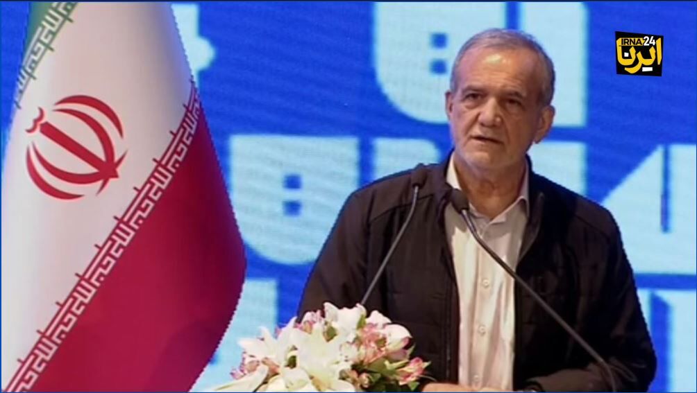 پزشکیان: فعالیت خودروهای برقی عمومی آغازی برای بهبود محیطزیست است پزشکیان: فعالیت خودروهای برقی عمومی آغازی برای بهبود محیطزیست است