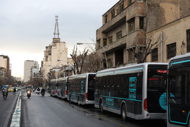 نخستین خط تمام برقی اتوبوسرانی تهران+فیلم