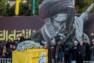 Ceremonia fúnebre y sepultura de Seyed Hashem Safi al-Din