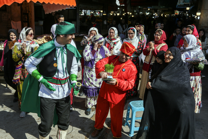 نوروزخوانها؛ جادوگران بهار
