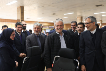 President Pezeshkian visits IRNA