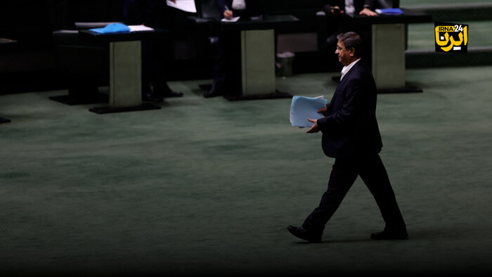 مخالفان پزشکیان متوجه مشکلات کشور نیستند/ رهبری تنها حامی دولت است