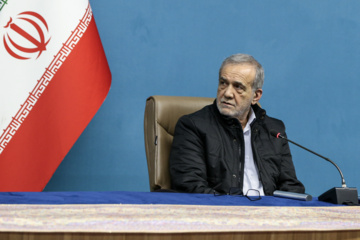 دیدار نخبگان شرق استان تهران با رئیس جمهور
