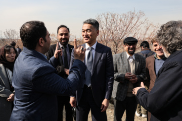 کاشت نهال «سنجد» در پارک «پردیسان»