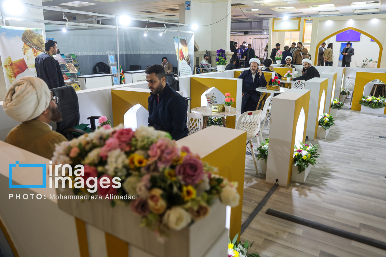 معاون وزیر فرهنگ: نمایشگاه قرآن مکانی برای جذب نسل نو باشد