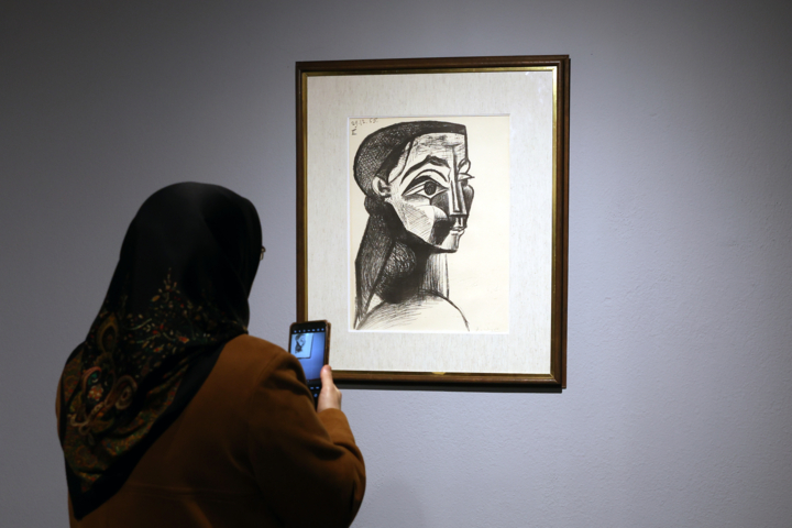 صف بستن مقابل موزه هنرهای معاصر؛ آرزویی که به گور نرفت